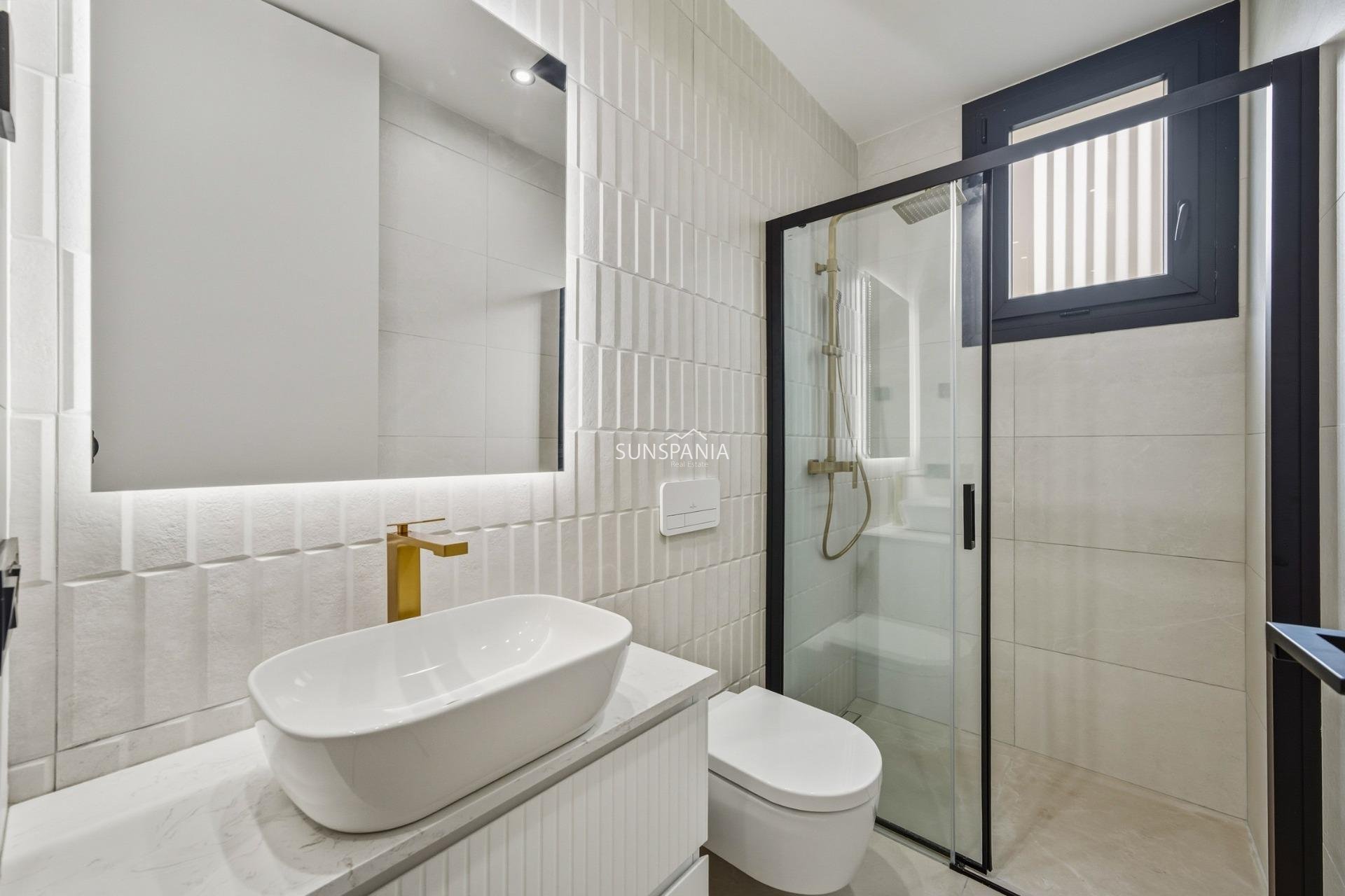 Obra nueva - Chalet -
Polop - La Alberca