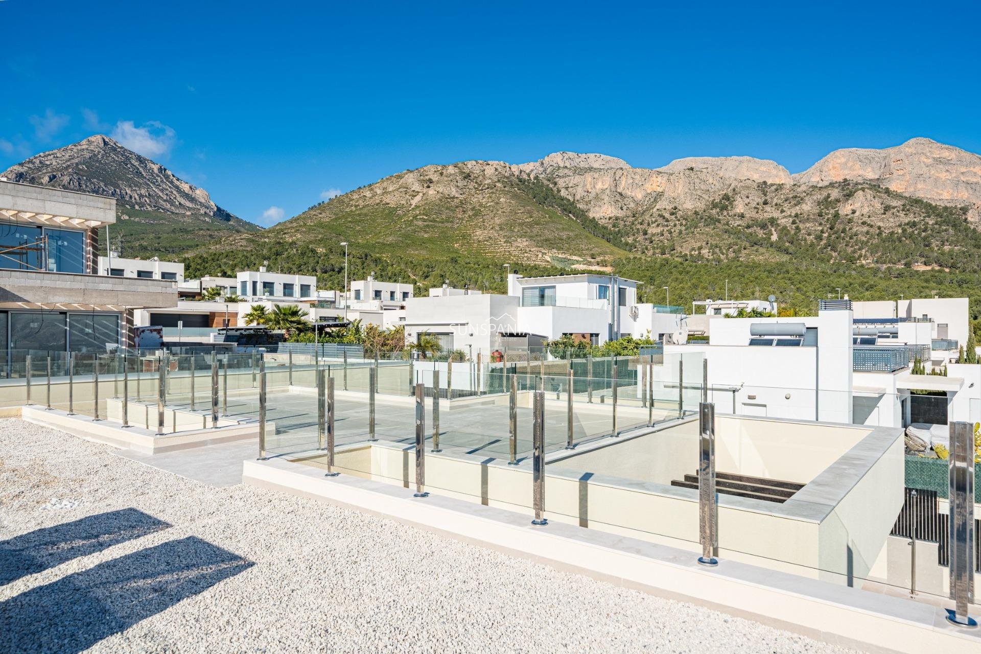 Obra nueva - Chalet -
Polop - La Alberca