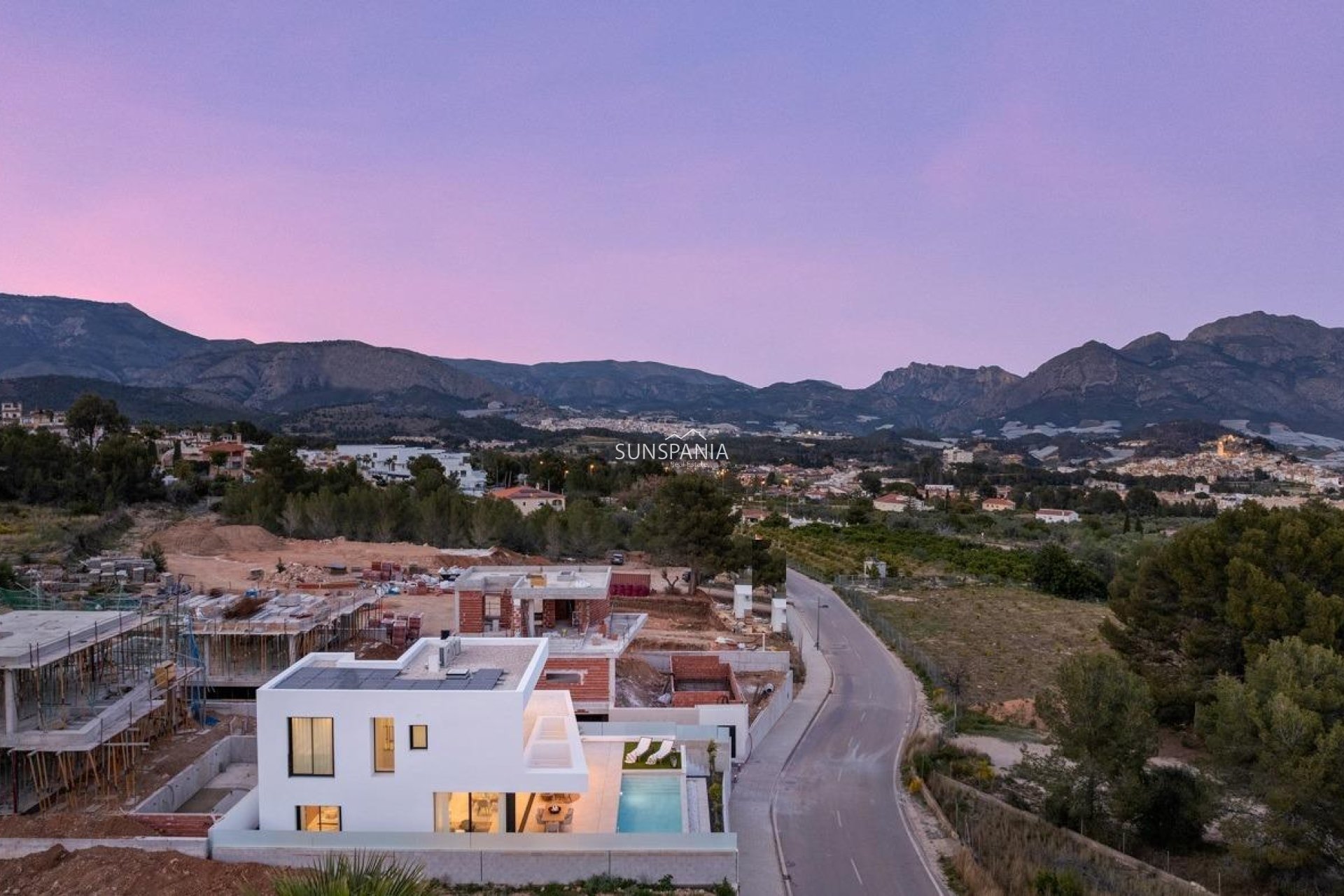 Obra nueva - Chalet -
Polop - Urbanizaciones