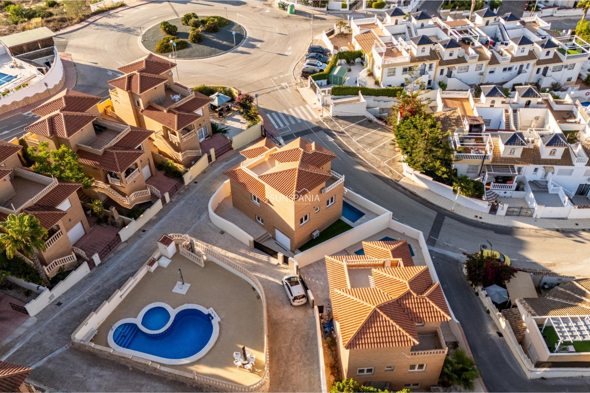 Obra nueva - Chalet -
Rojales - Ciudad Quesada