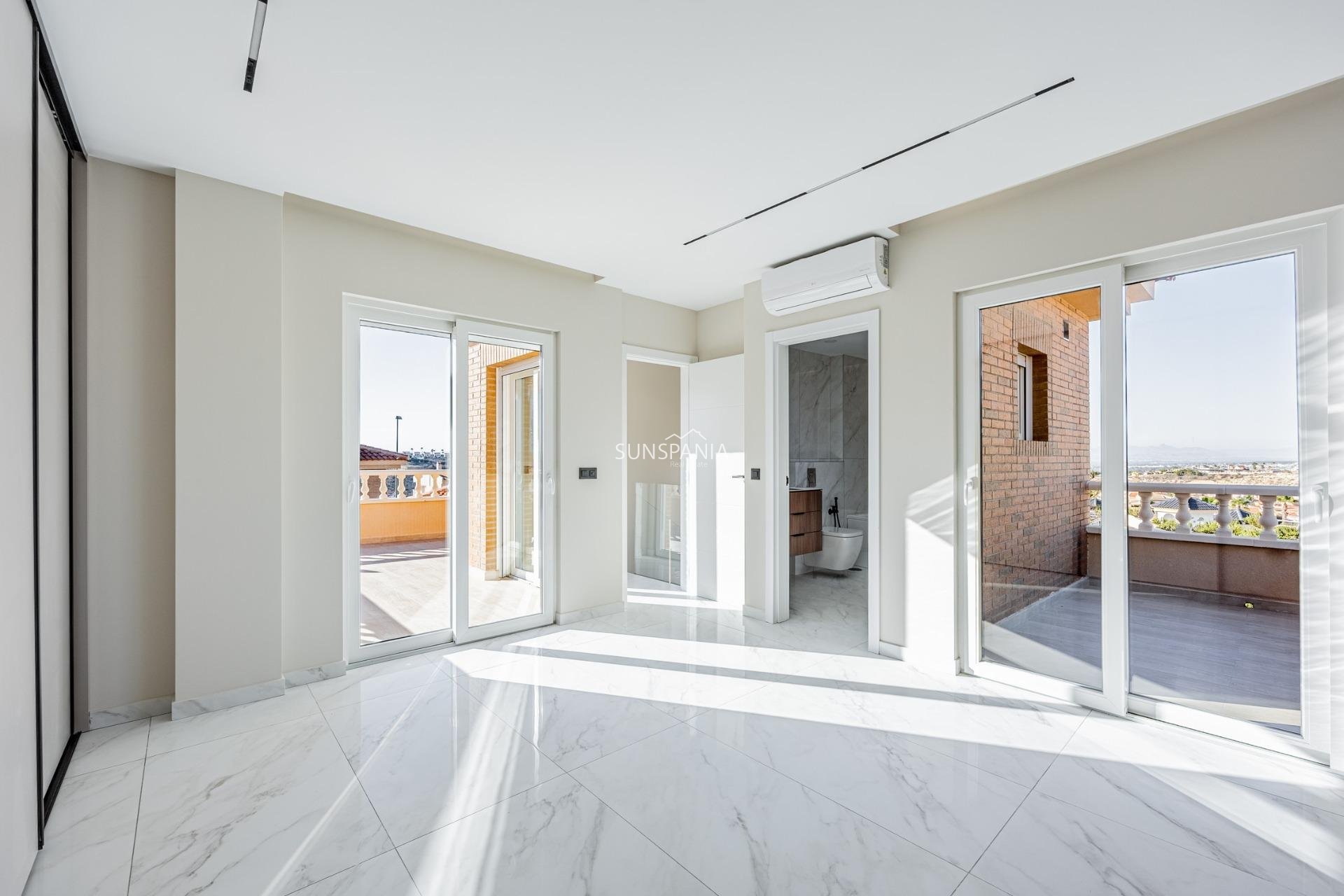 Obra nueva - Chalet -
Rojales - Ciudad Quesada