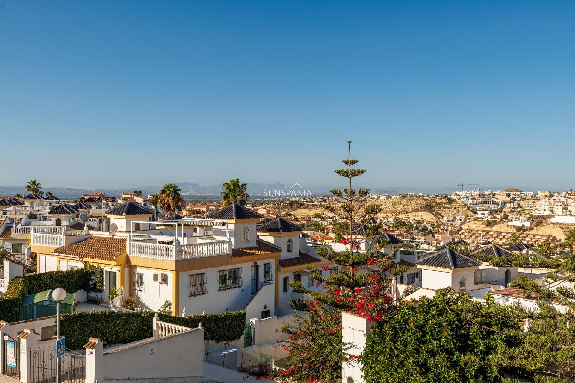 Obra nueva - Chalet -
Rojales - Ciudad Quesada