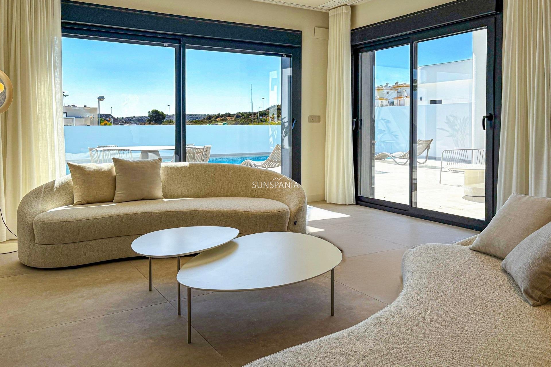 Obra nueva - Chalet -
Rojales - Ciudad Quesada