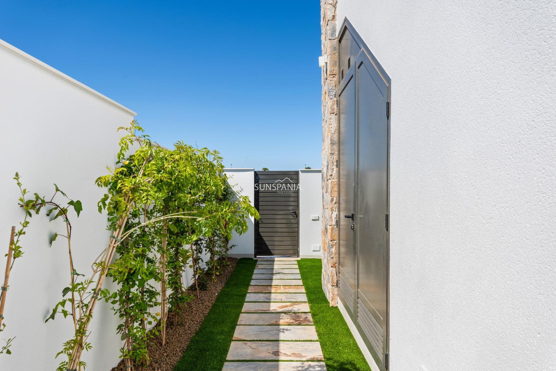 Obra nueva - Chalet -
San Javier - Parque del doce