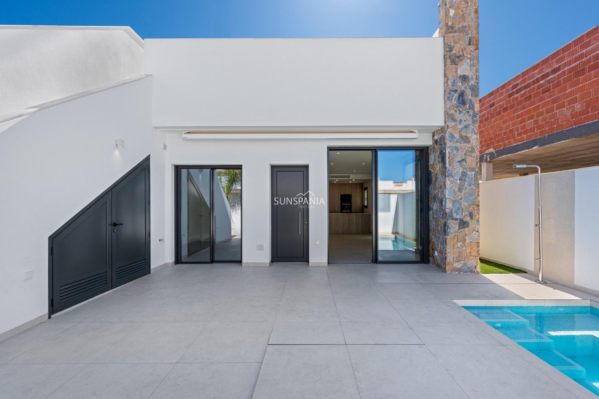 Obra nueva - Chalet -
San Javier - Parque del doce