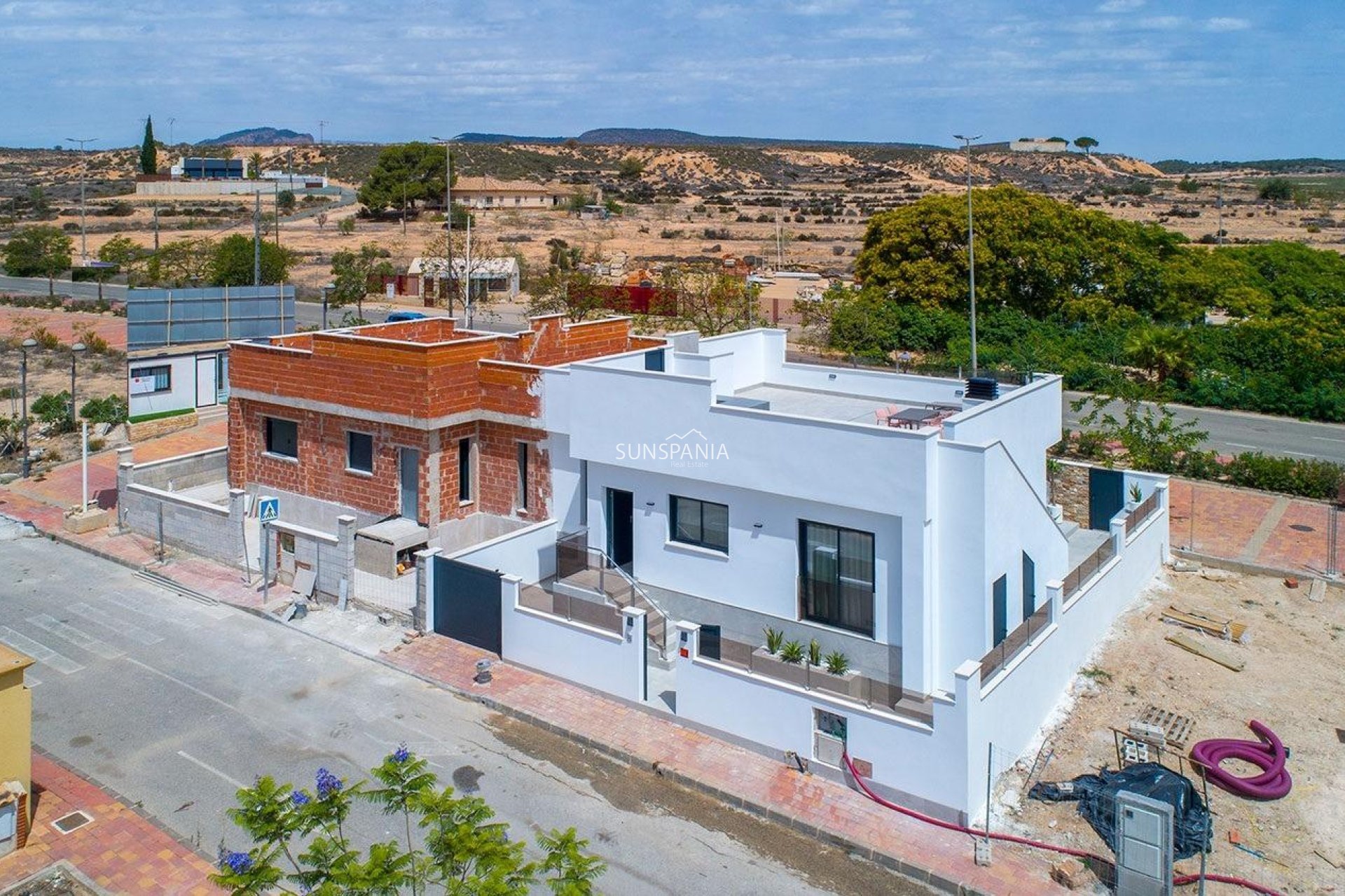 Obra nueva - Chalet -
Sucina