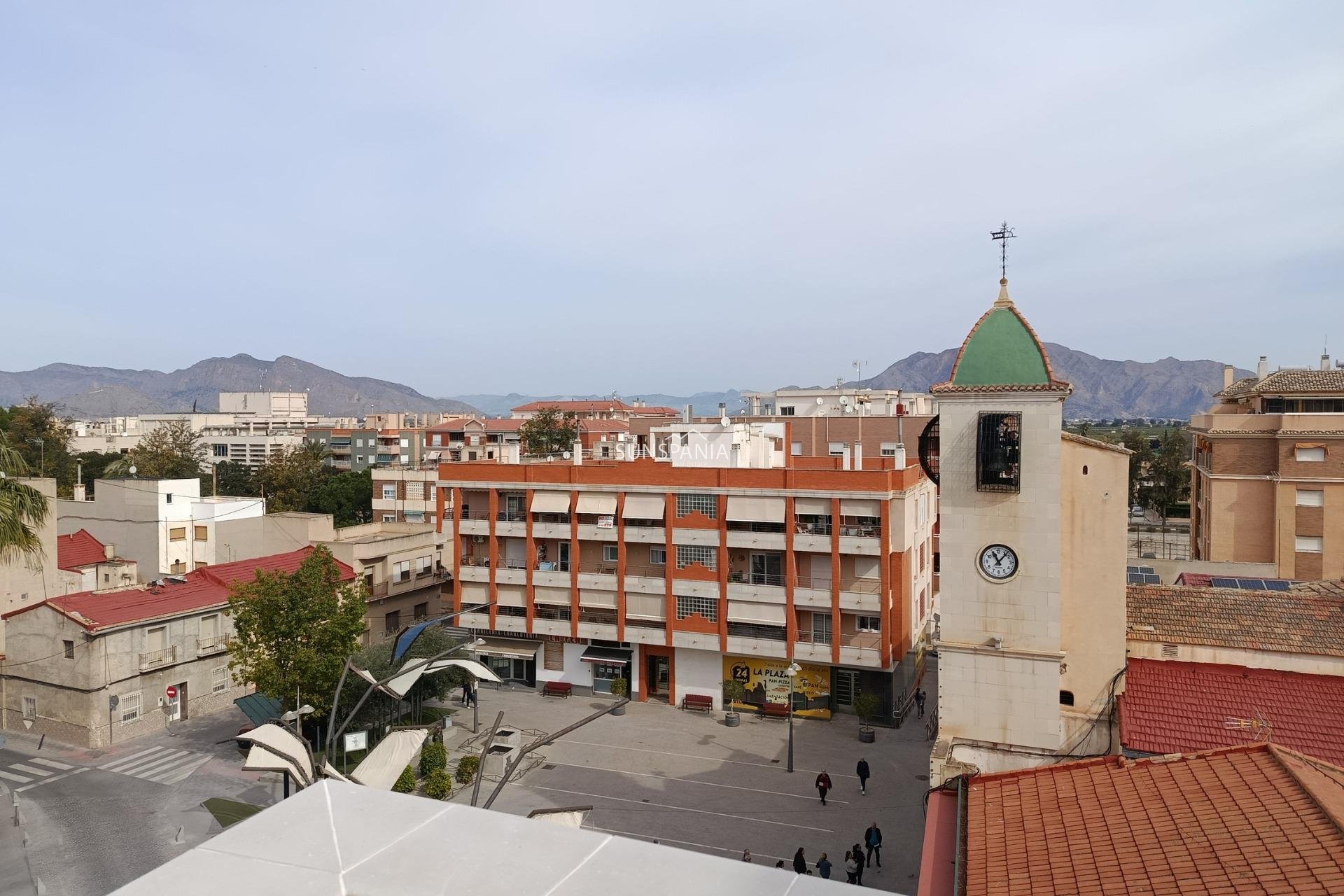 Obra nueva - Piso -
Bigastro - centro