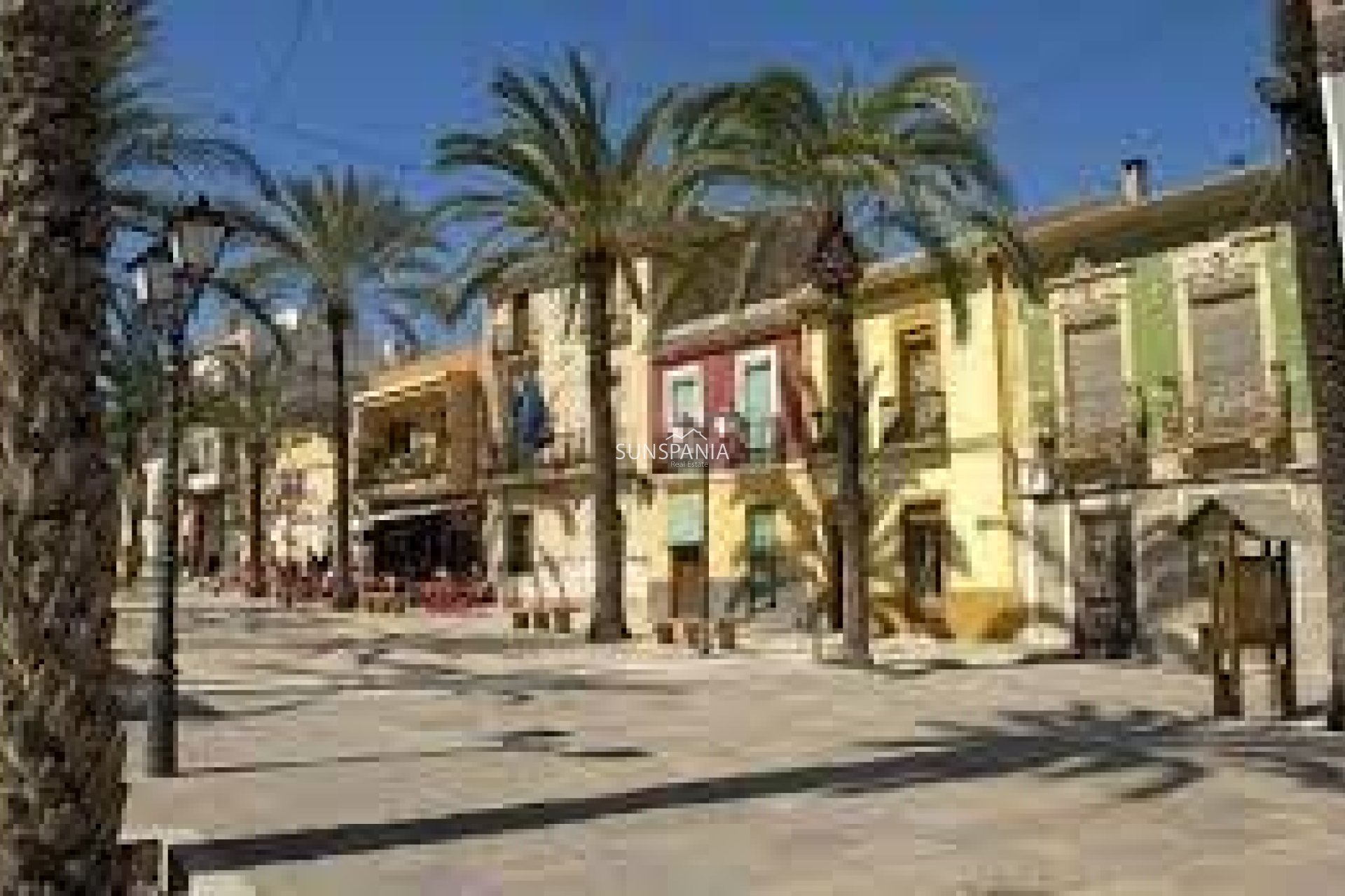 Obra nueva - Piso -
Hondón de las Nieves - El Salero