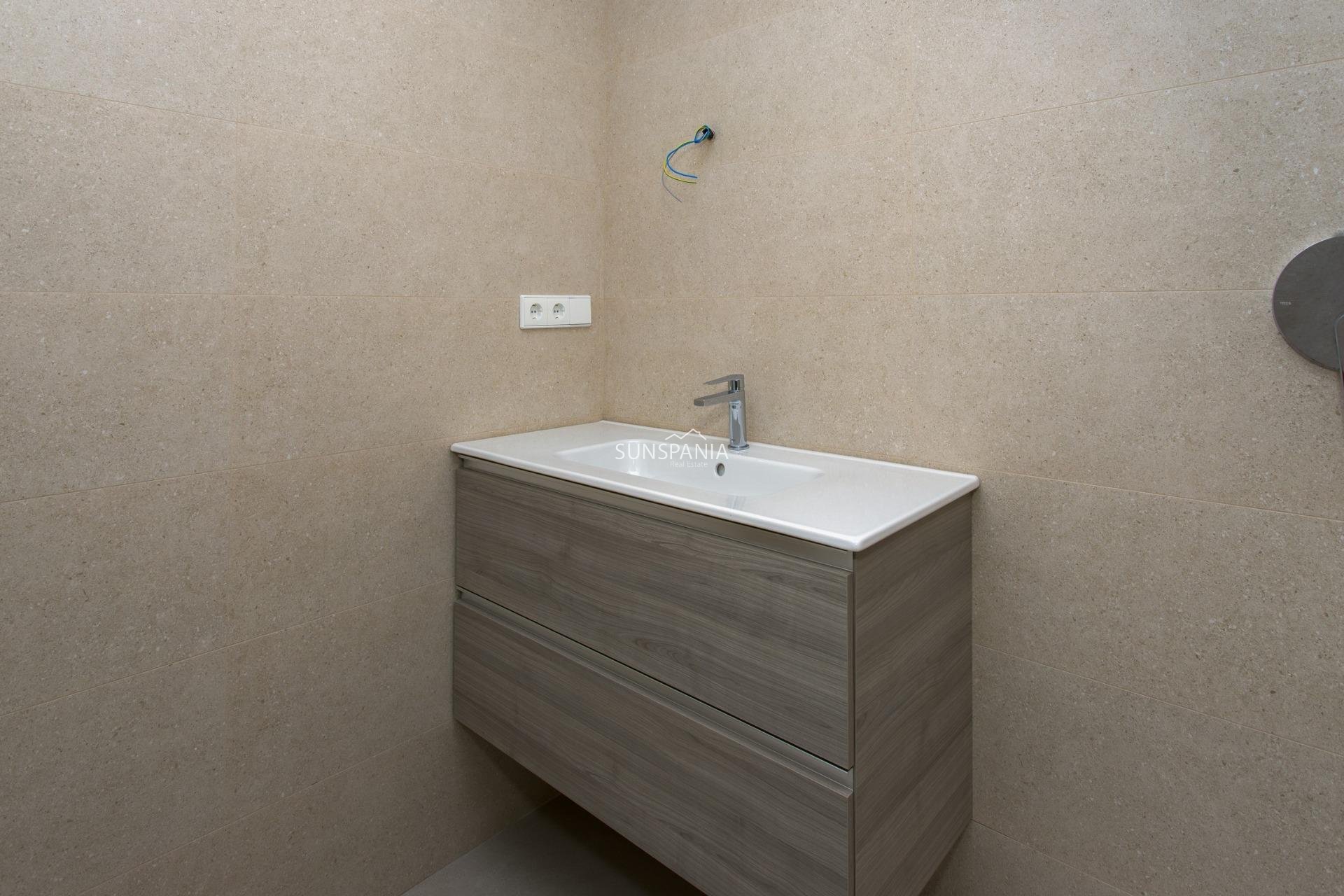 Obra nueva - Piso -
Hondón de las Nieves - El Salero