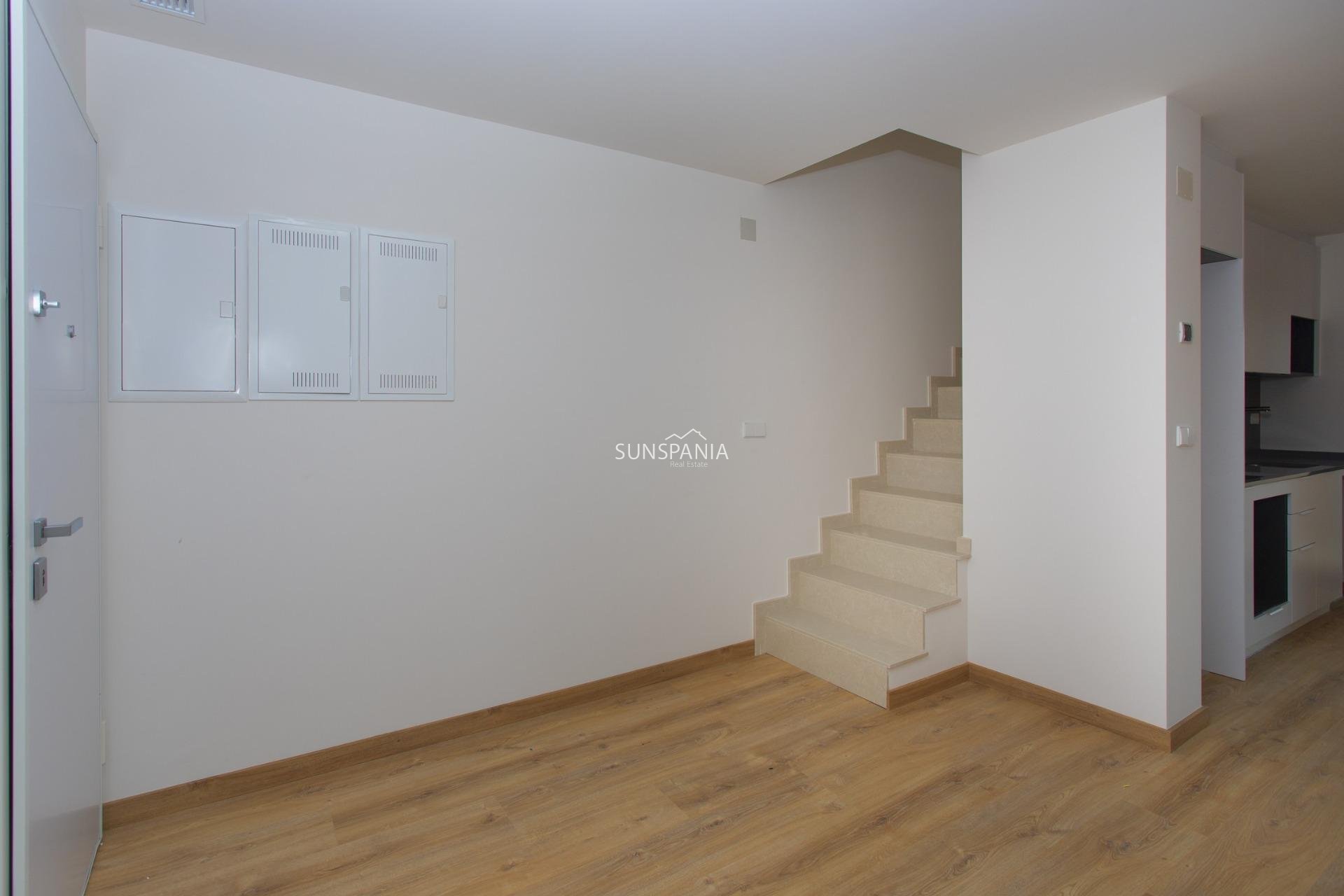 Obra nueva - Piso -
Hondón de las Nieves - El Salero