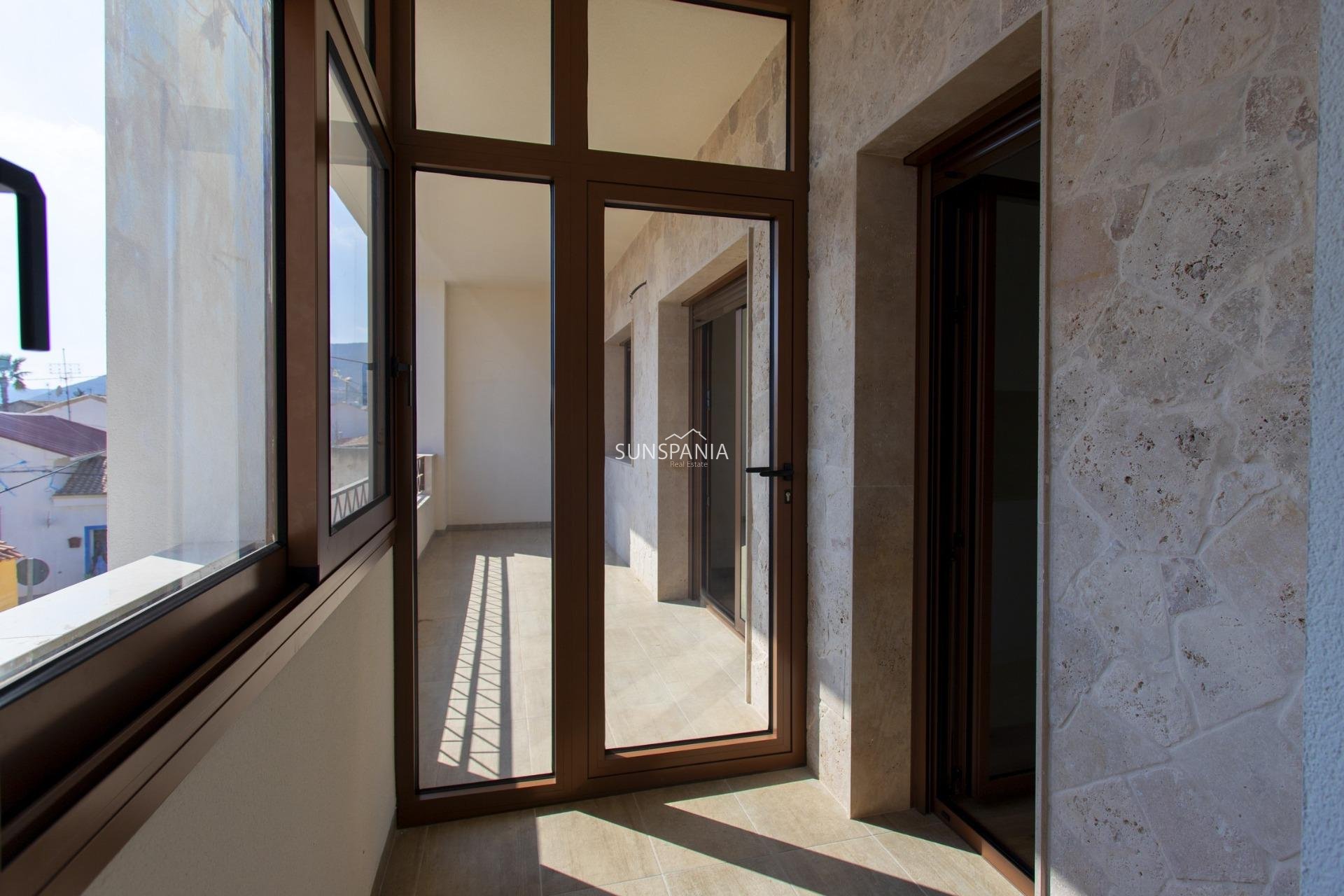 Obra nueva - Piso -
Hondón de las Nieves - El Salero