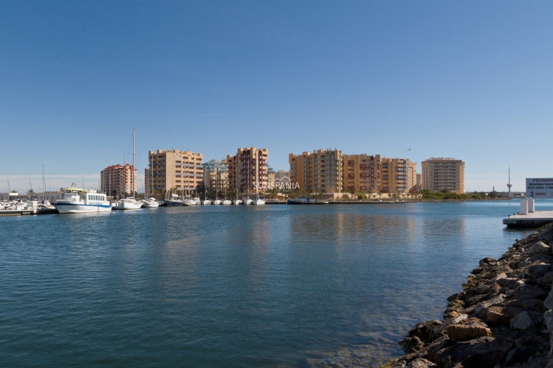 Obra nueva - Piso -
La Manga del Mar Menor - La Manga