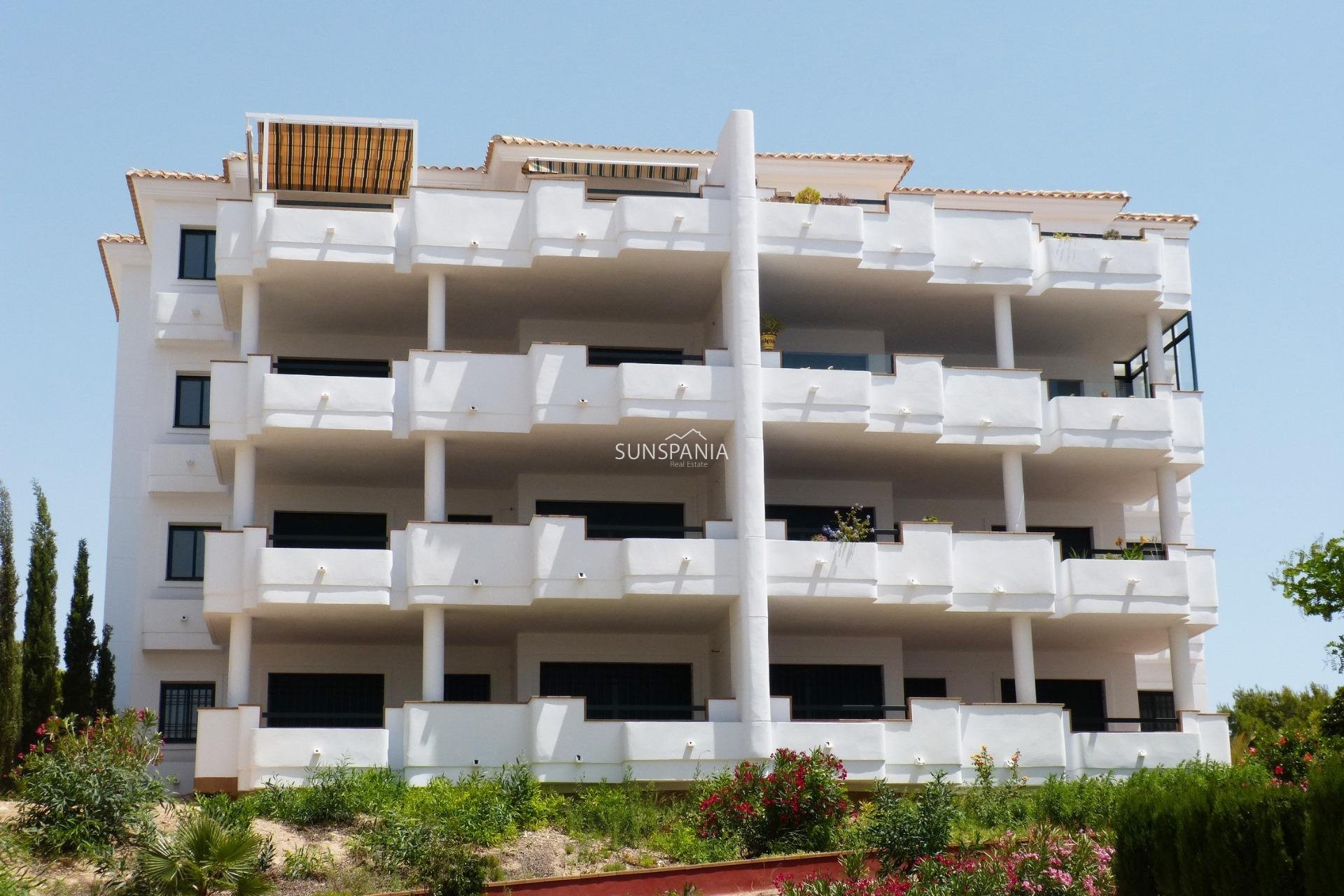 Obra nueva - Piso -
Orihuela Costa - Lomas de Campoamor