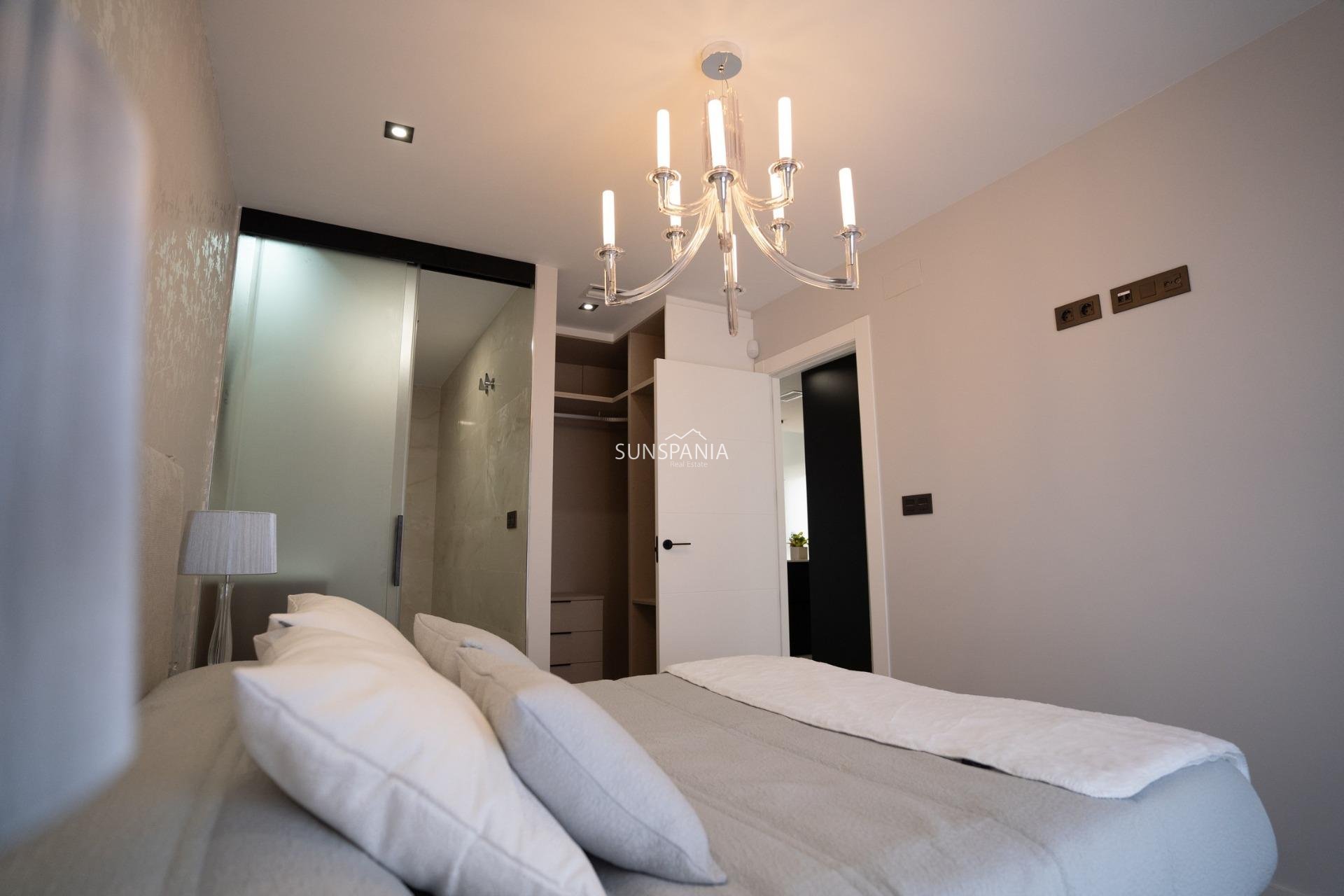 Obra nueva - Piso -
Pilar de la Horadada - pueblo