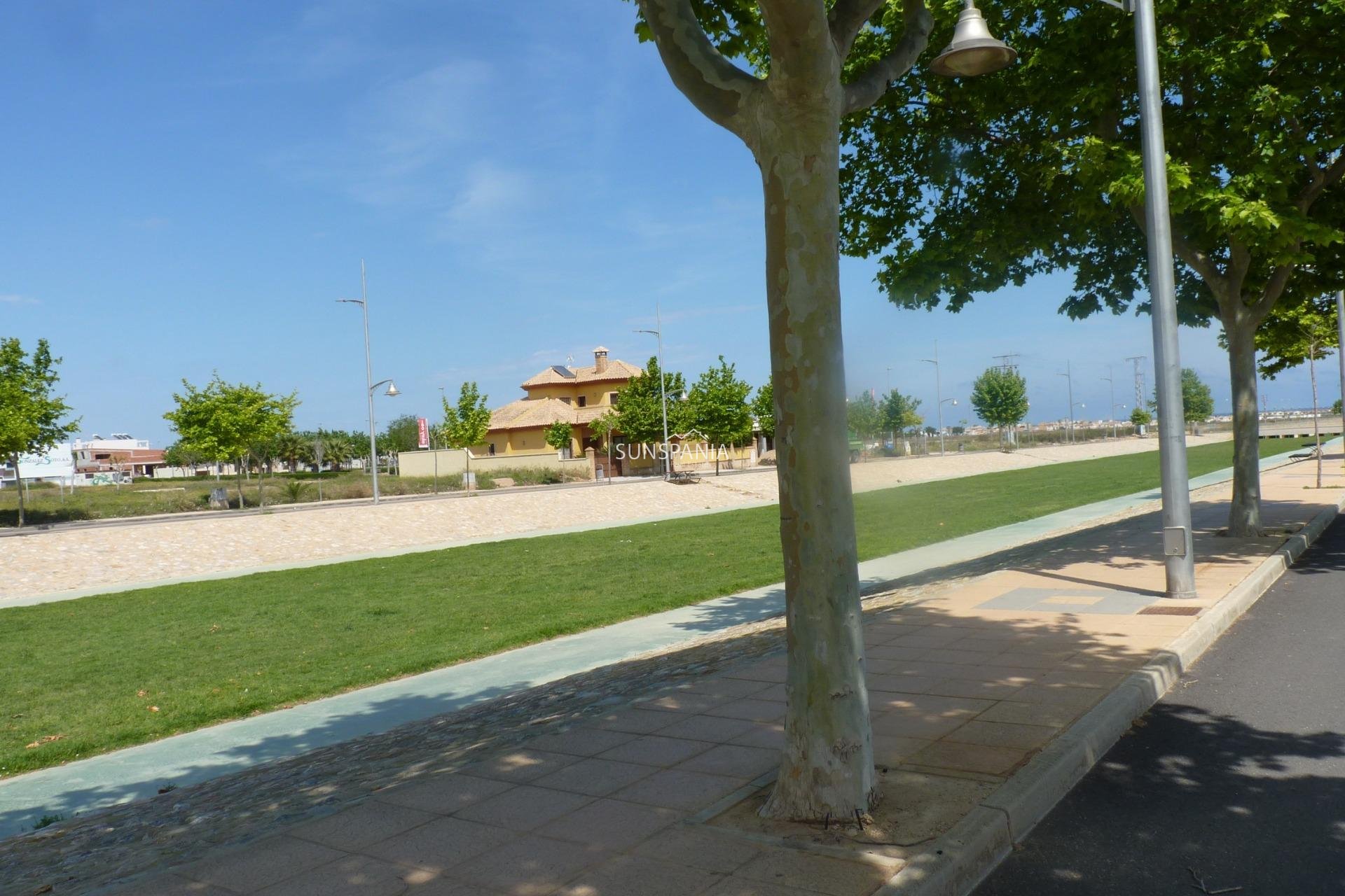 Obra nueva - Piso -
Pilar de la Horadada - pueblo