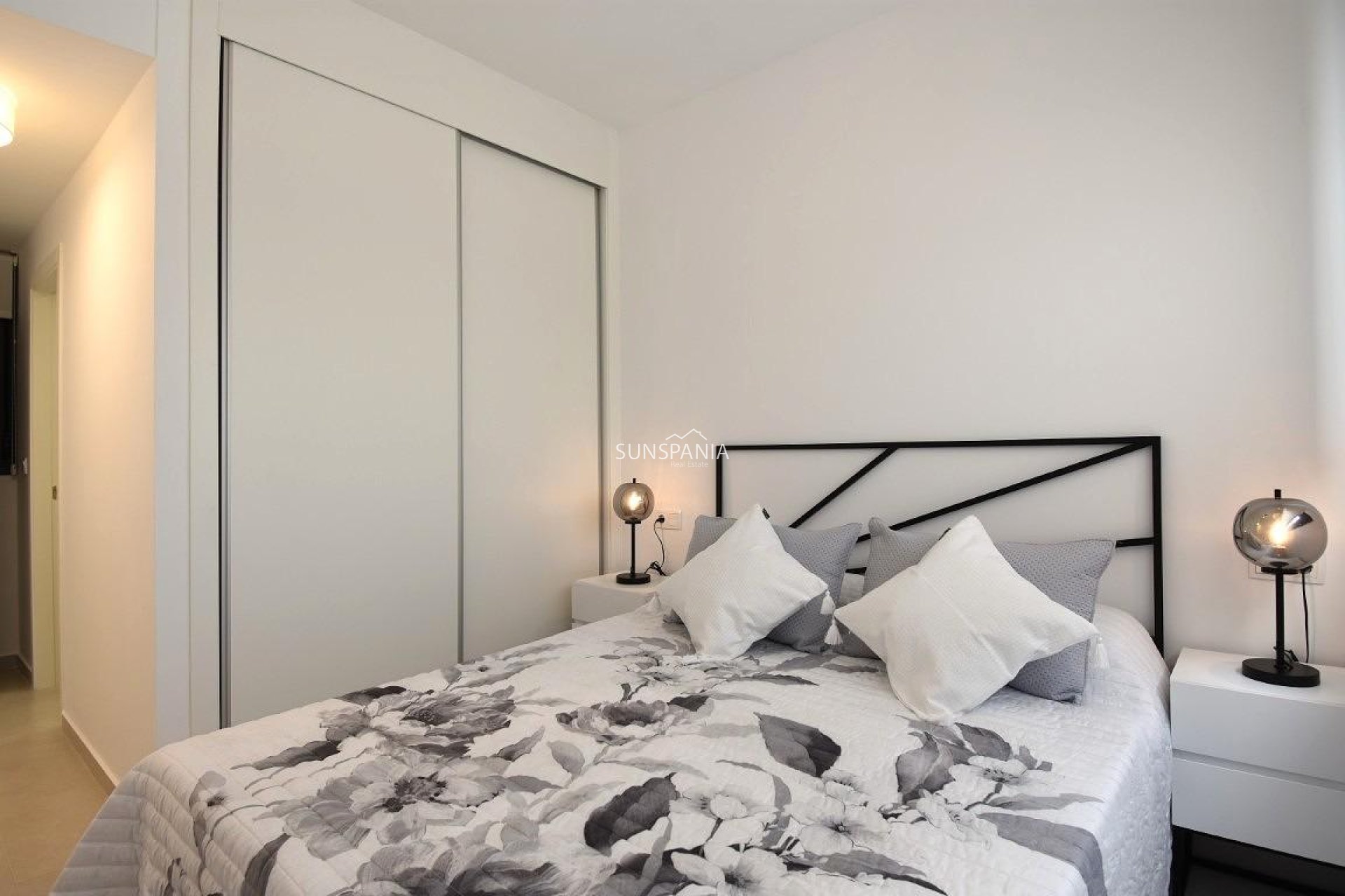 Obra nueva - Piso -
San Miguel de Salinas - Pueblo