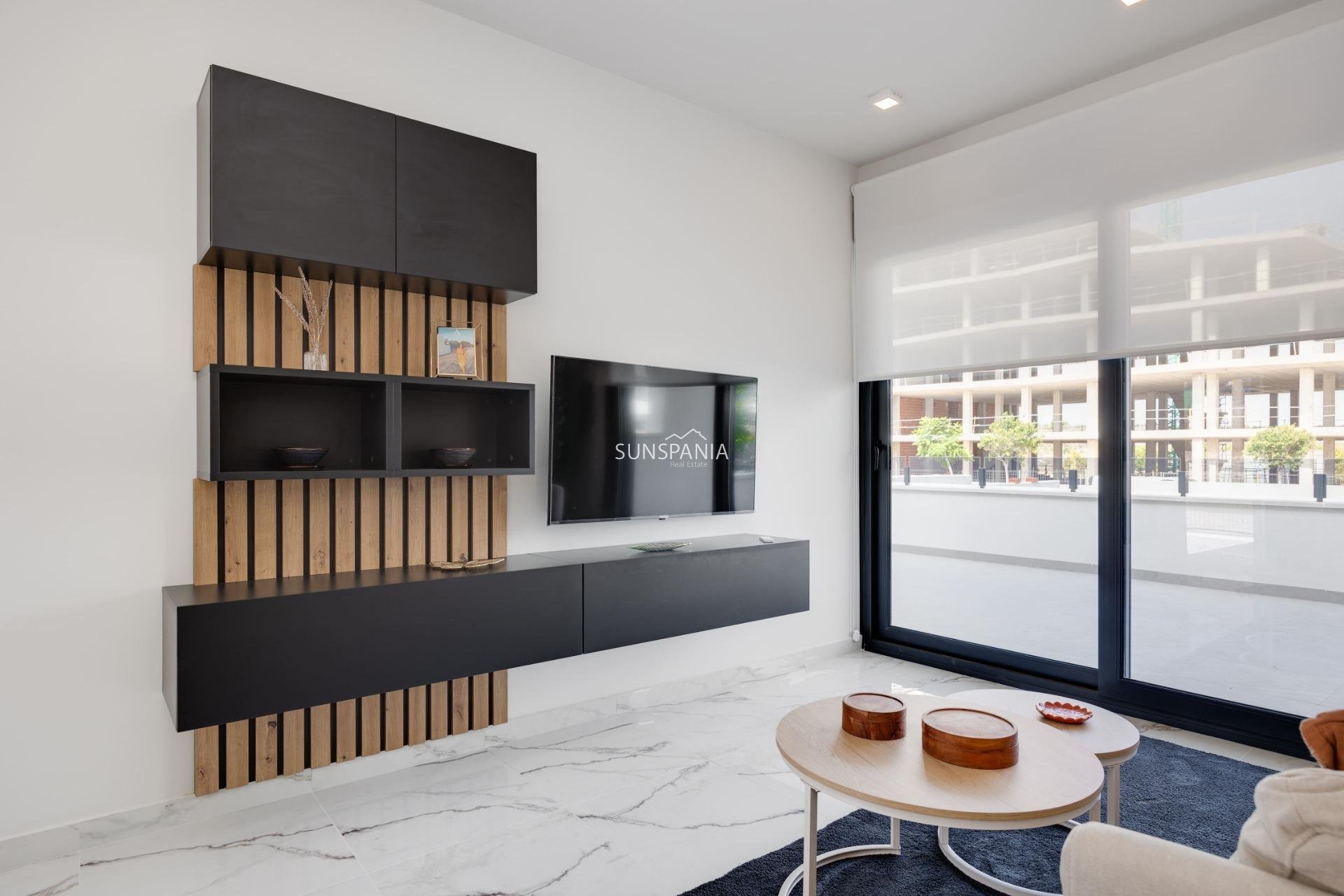 Obra nueva - Piso -
San Miguel de Salinas - Pueblo