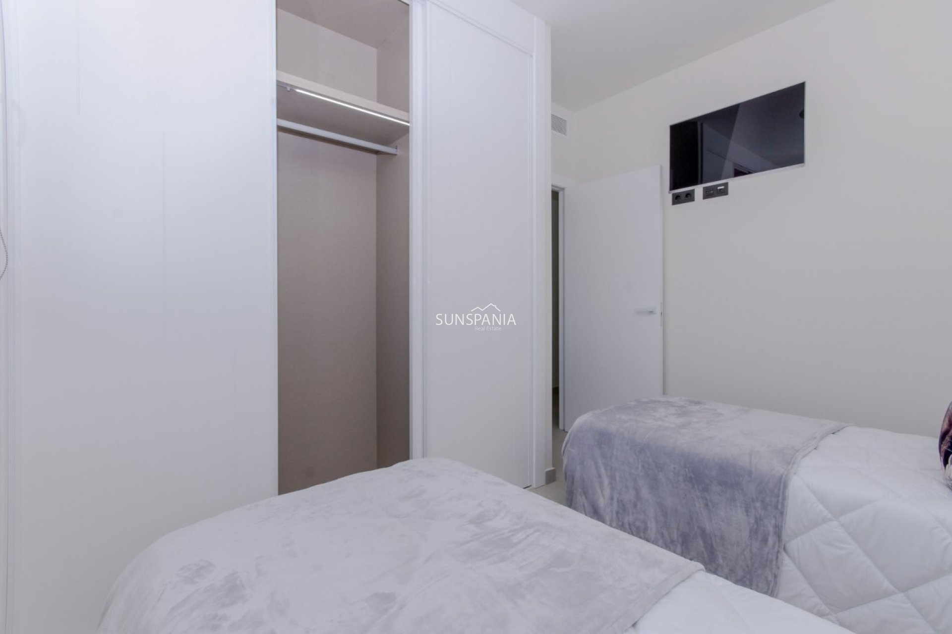 Obra nueva - Piso -
Torrevieja - Los Balcones