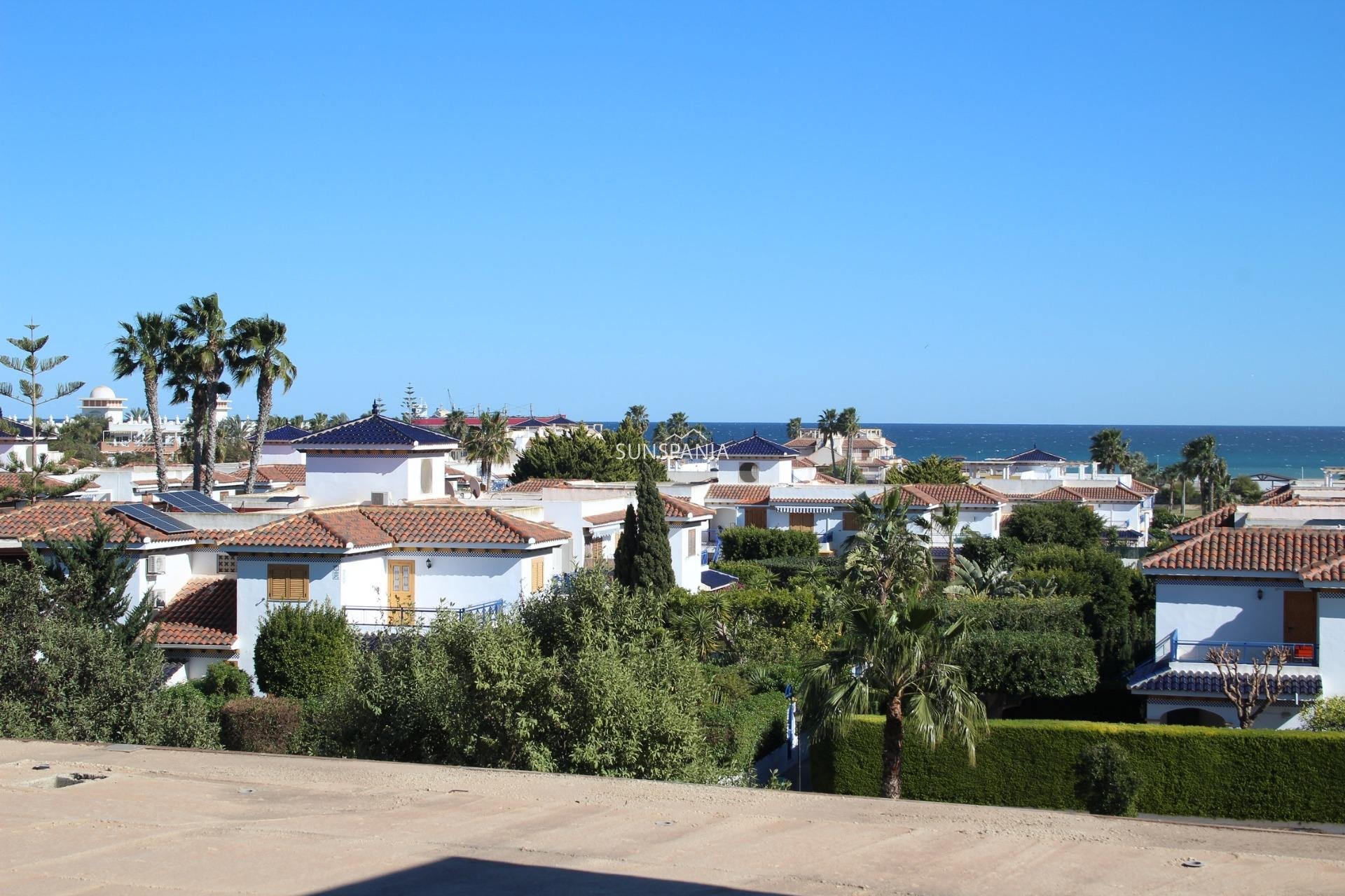 Obra nueva - Piso -
Vera - El Playazo