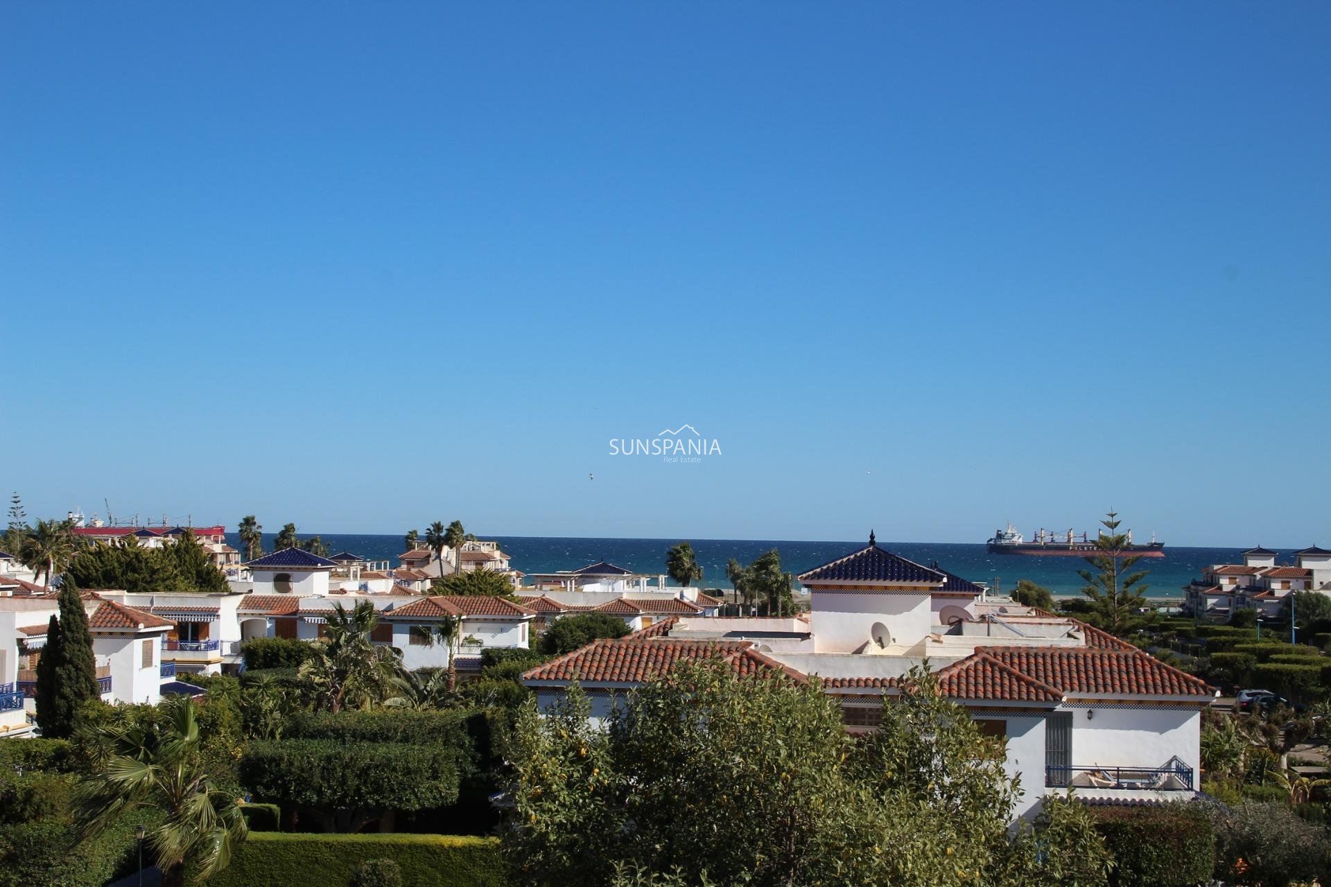 Obra nueva - Piso -
Vera - El Playazo