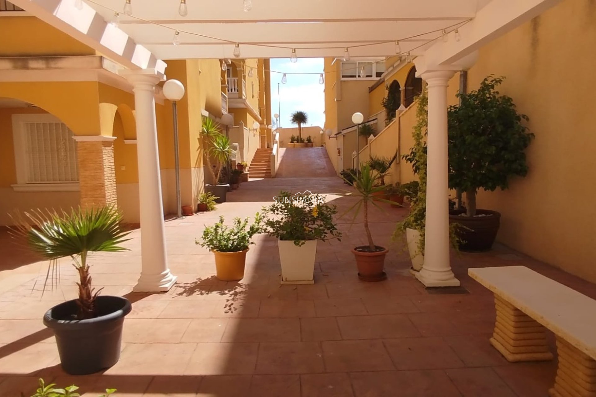 Resale - Apartment -
Algorfa