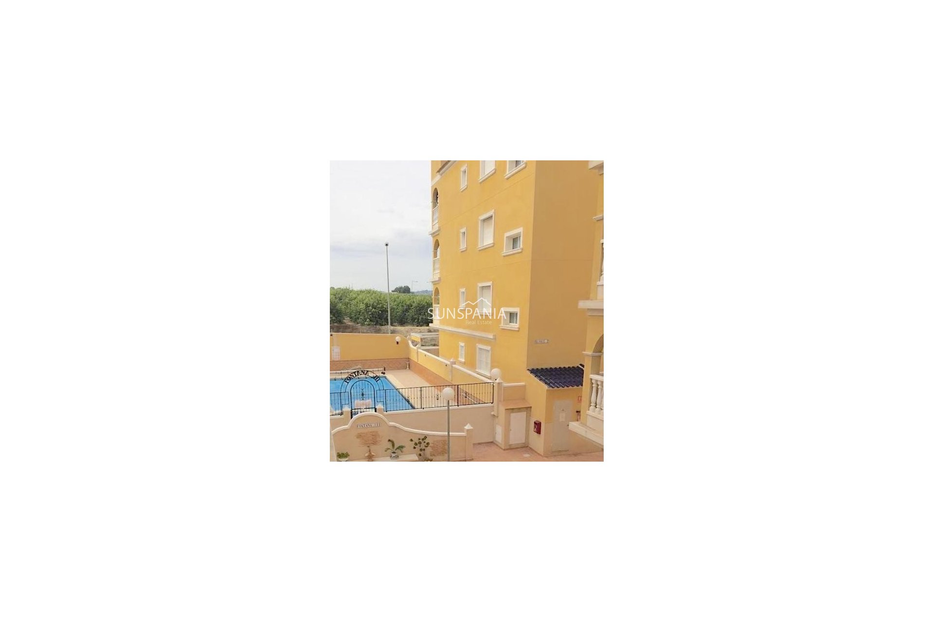 Resale - Apartment -
Algorfa