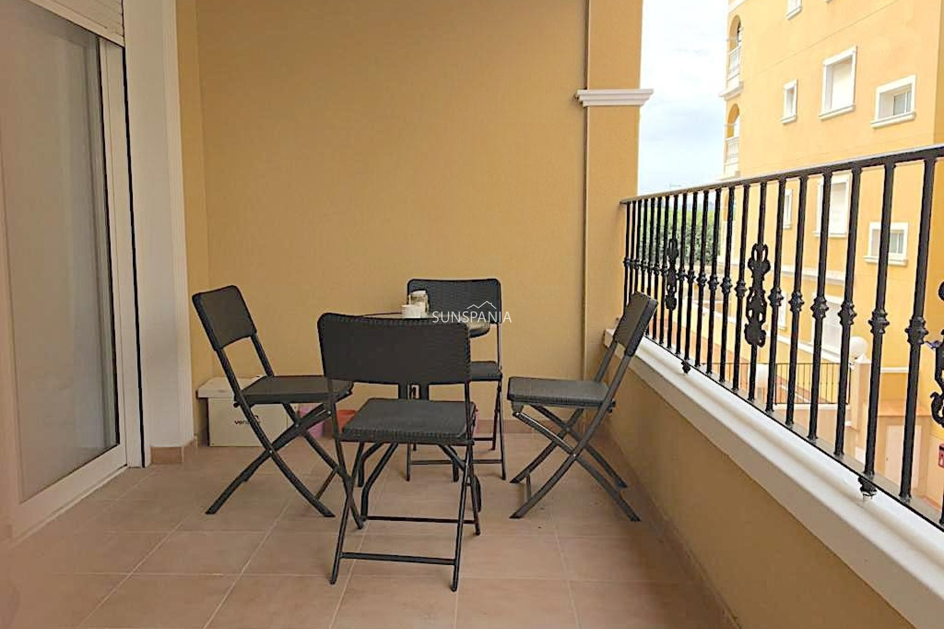 Resale - Apartment -
Algorfa