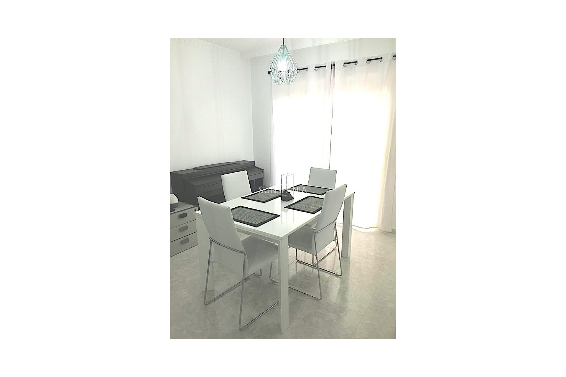 Resale - Apartment -
Algorfa