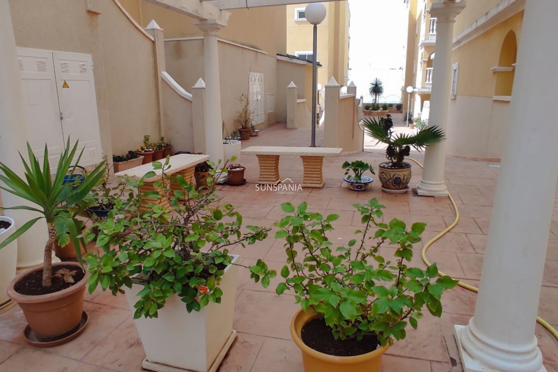 Resale - Apartment -
Algorfa