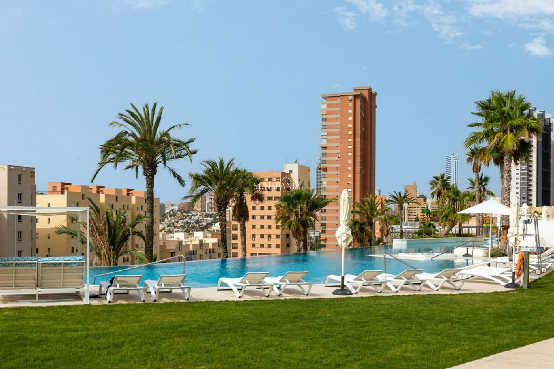 Resale - Apartment / flat -
Benidorm - Zona de Poniente