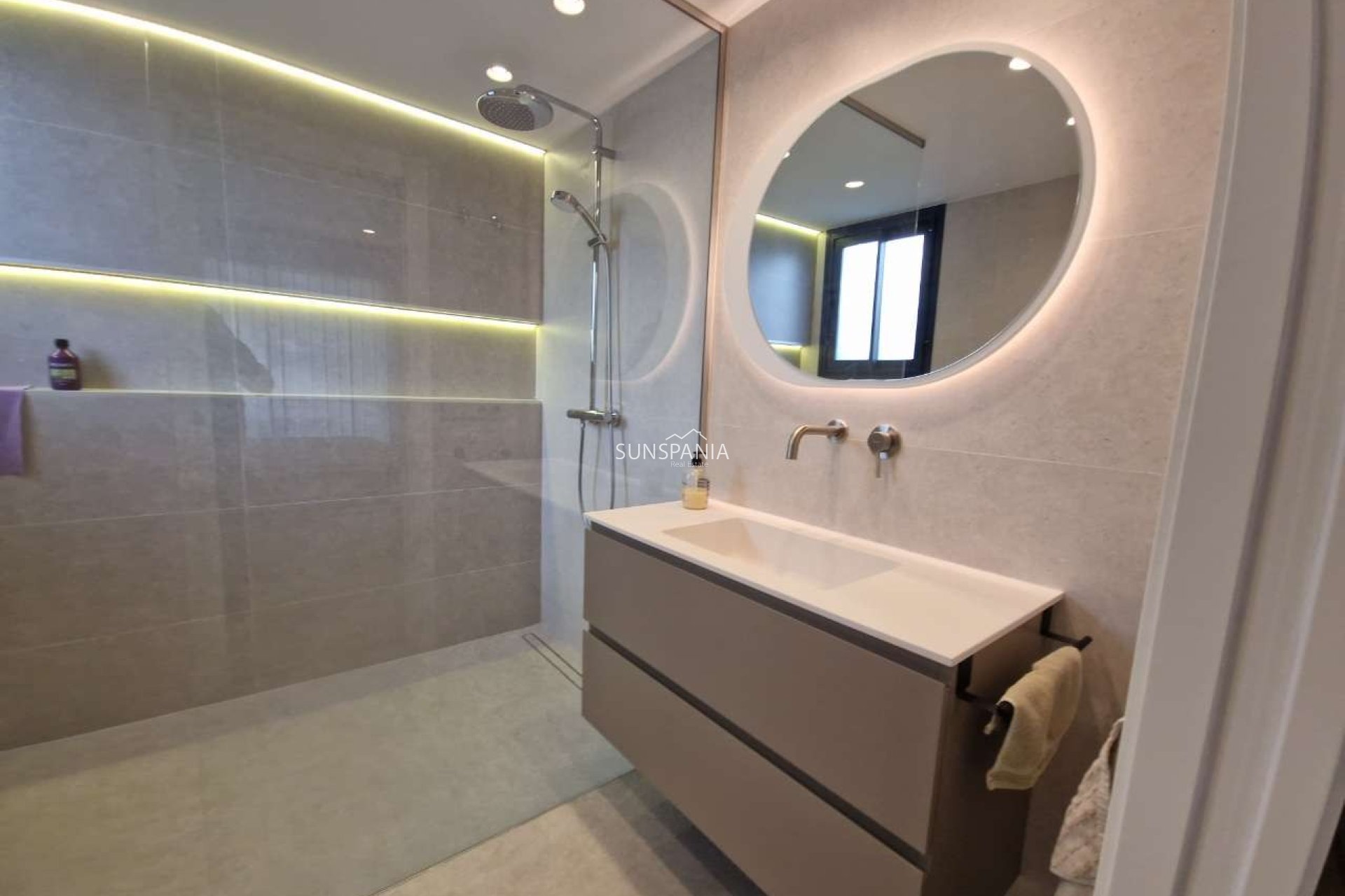 Resale - Villa -
Monforte del Cid - Font del Llop