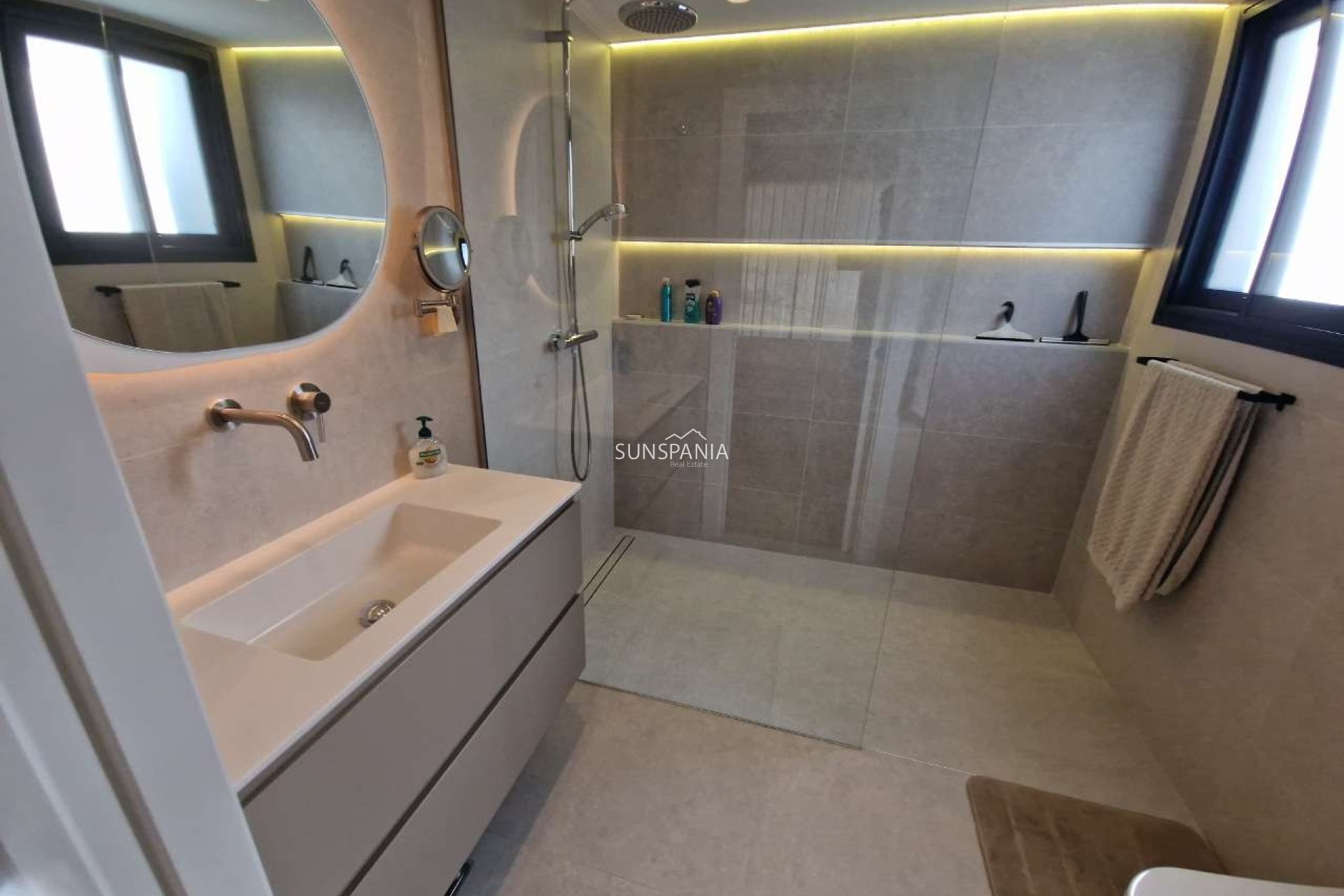 Resale - Villa -
Monforte del Cid - Font del Llop