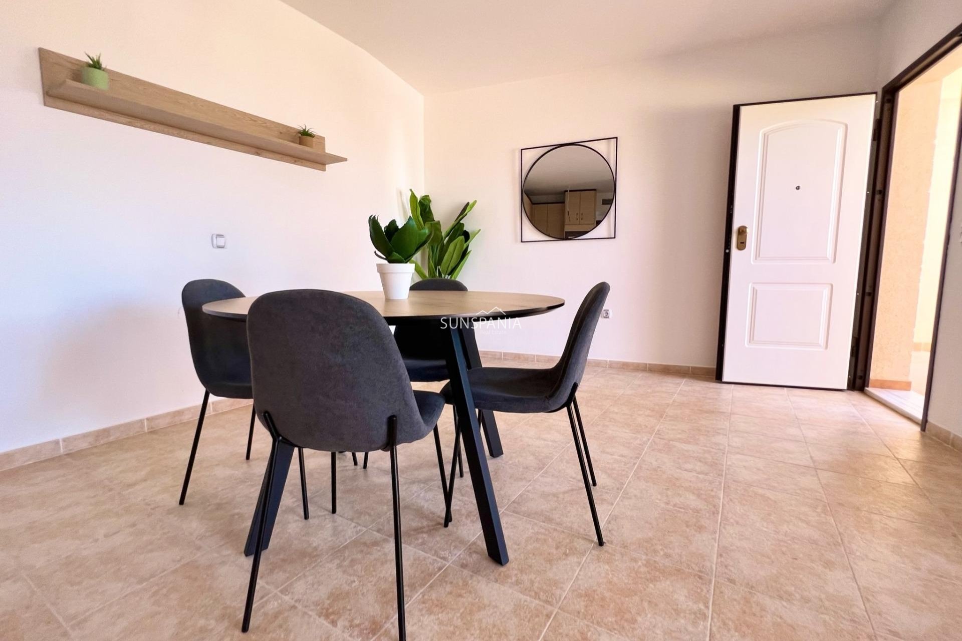 Reventa - Apartment -
Aguilas - Collado Bajo