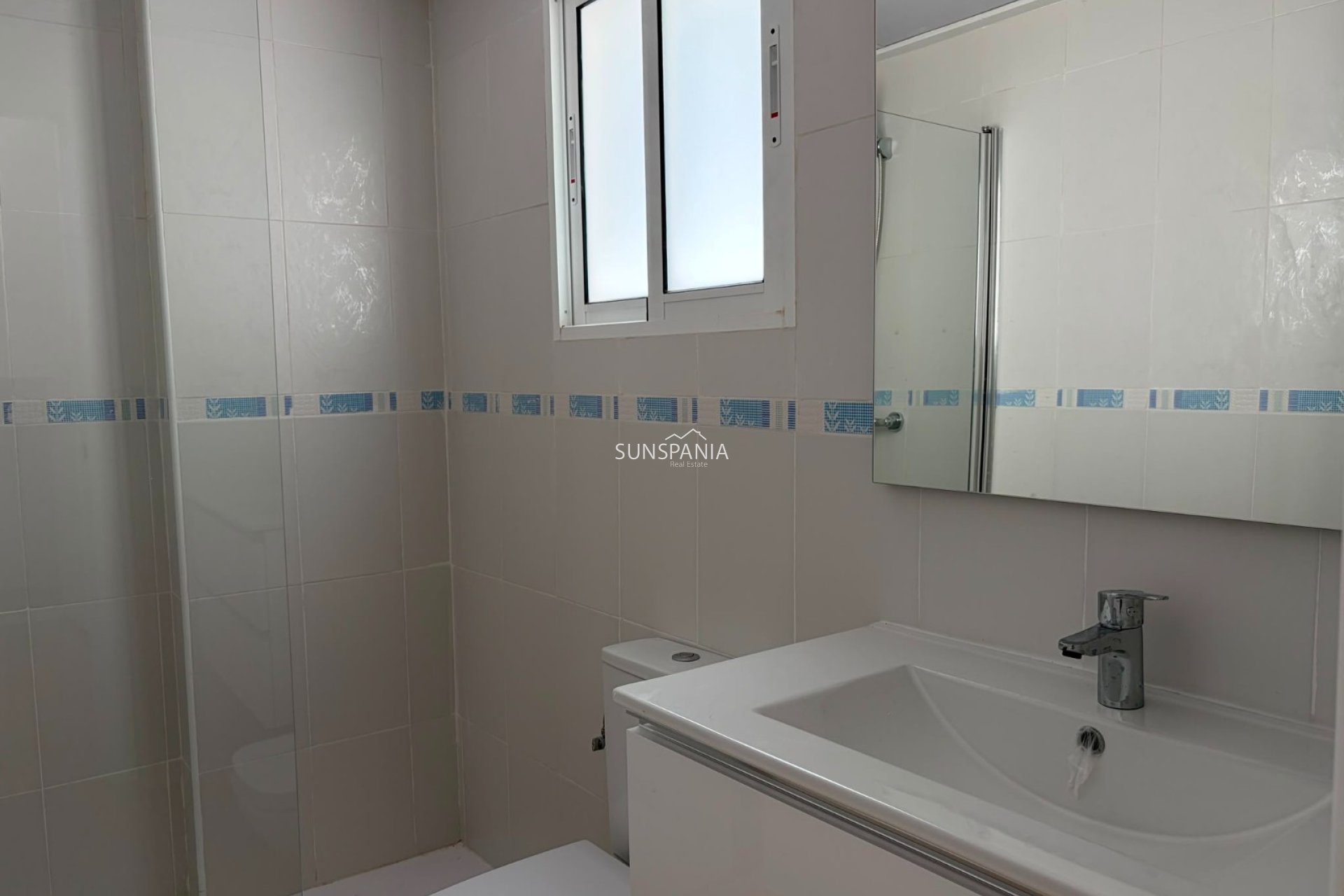 Reventa - Chalet -
Castalla