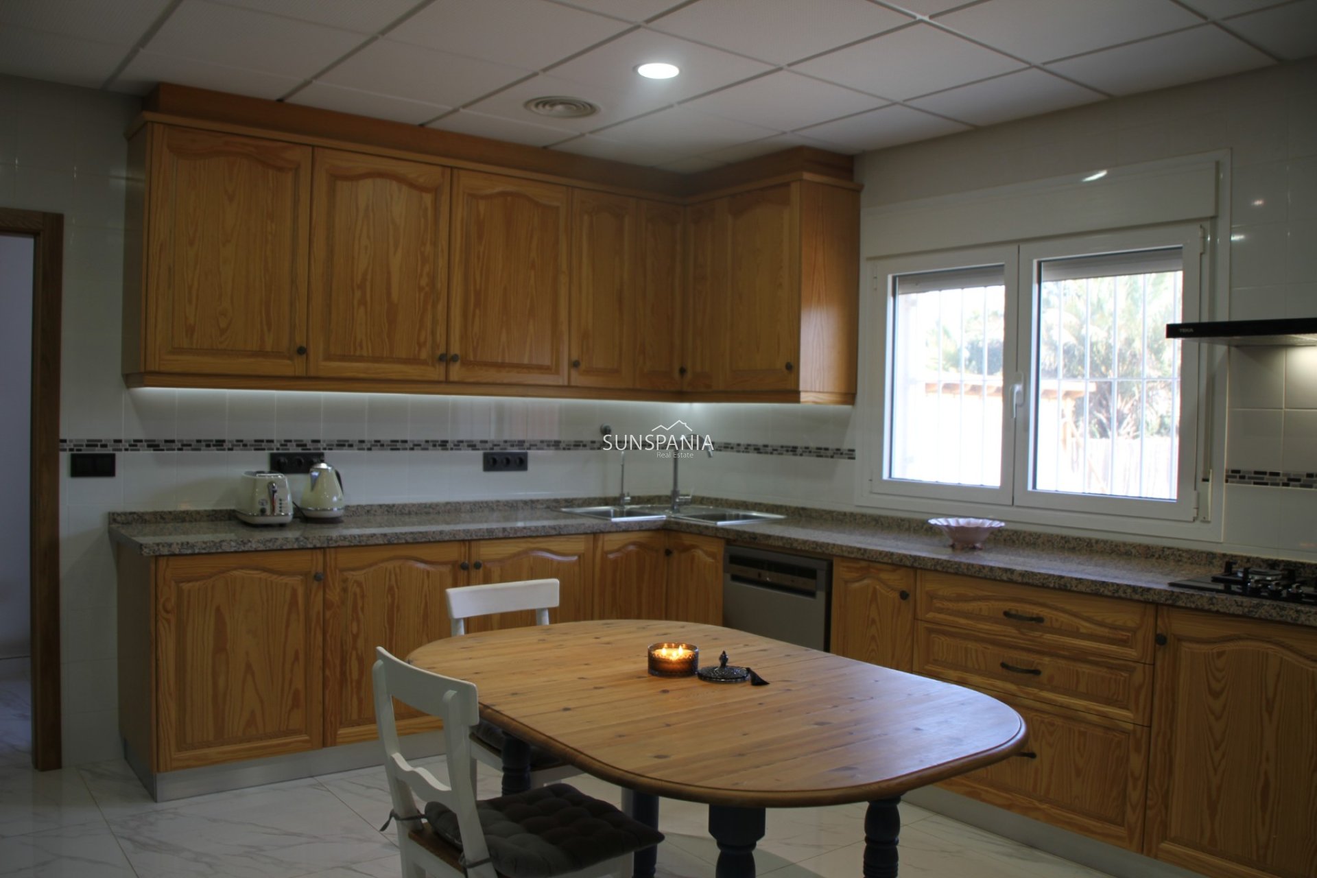 Reventa - Chalet -
Catral