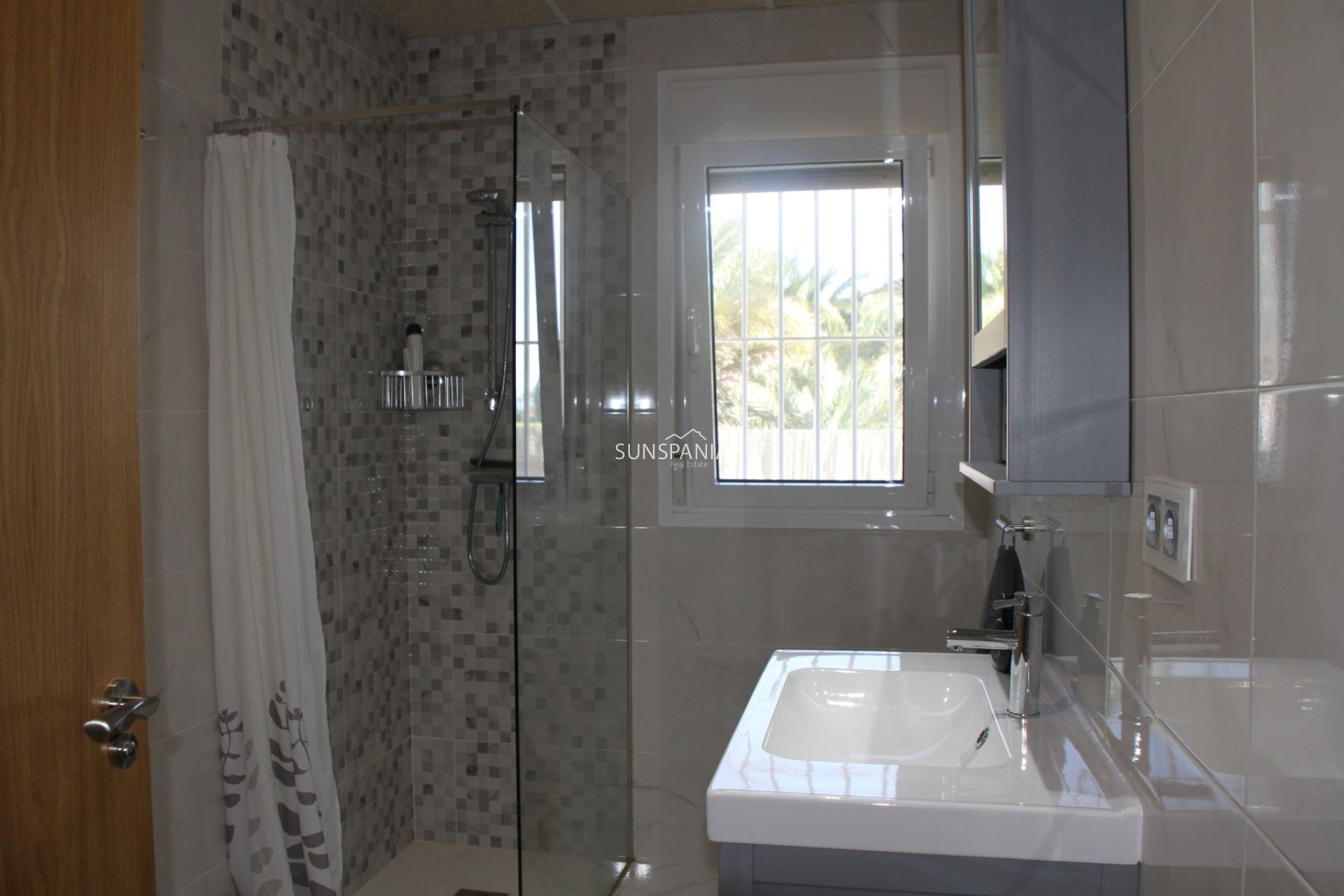 Reventa - Chalet -
Catral