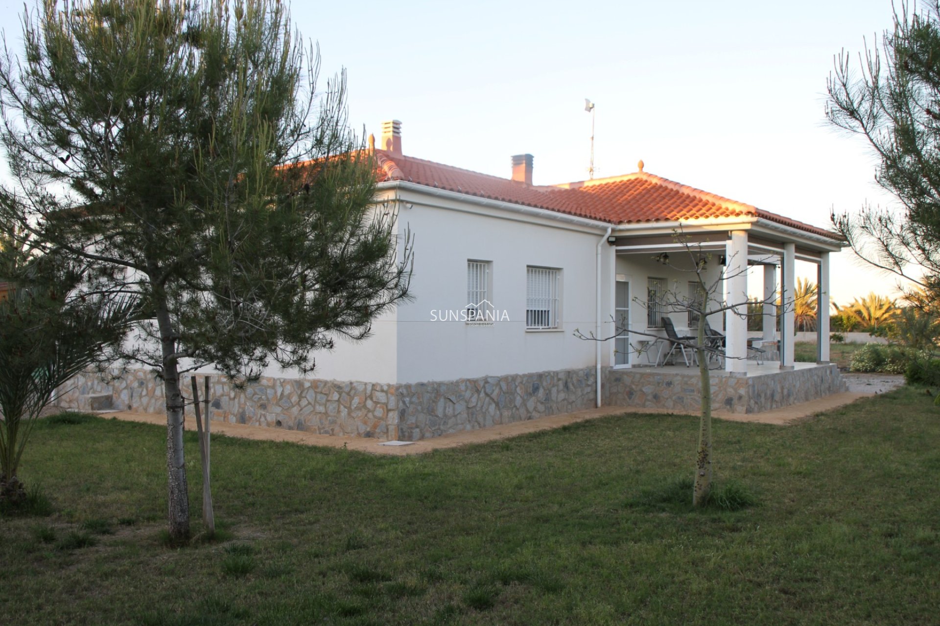 Revente - Maison indépendante -
Catral