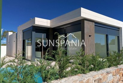 Villa - New Build - Pilar de la Horadada -
                Roda Golf