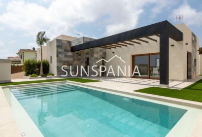 Villa - New Build -
            Torrevieja - NB-66224