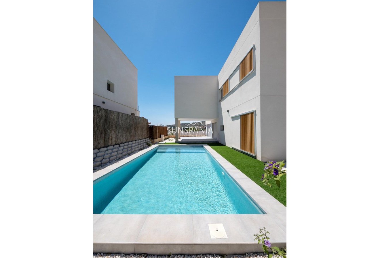 Obra nueva - Chalet -
Algorfa - La Finca Golf