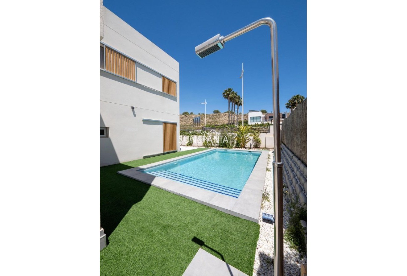 Obra nueva - Chalet -
Algorfa - La Finca Golf