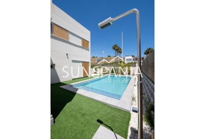 Obra nueva - Chalet -
Algorfa - La Finca Golf
