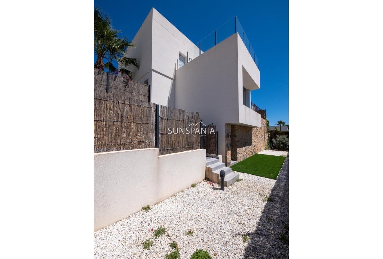 Obra nueva - Chalet -
Algorfa - La Finca Golf