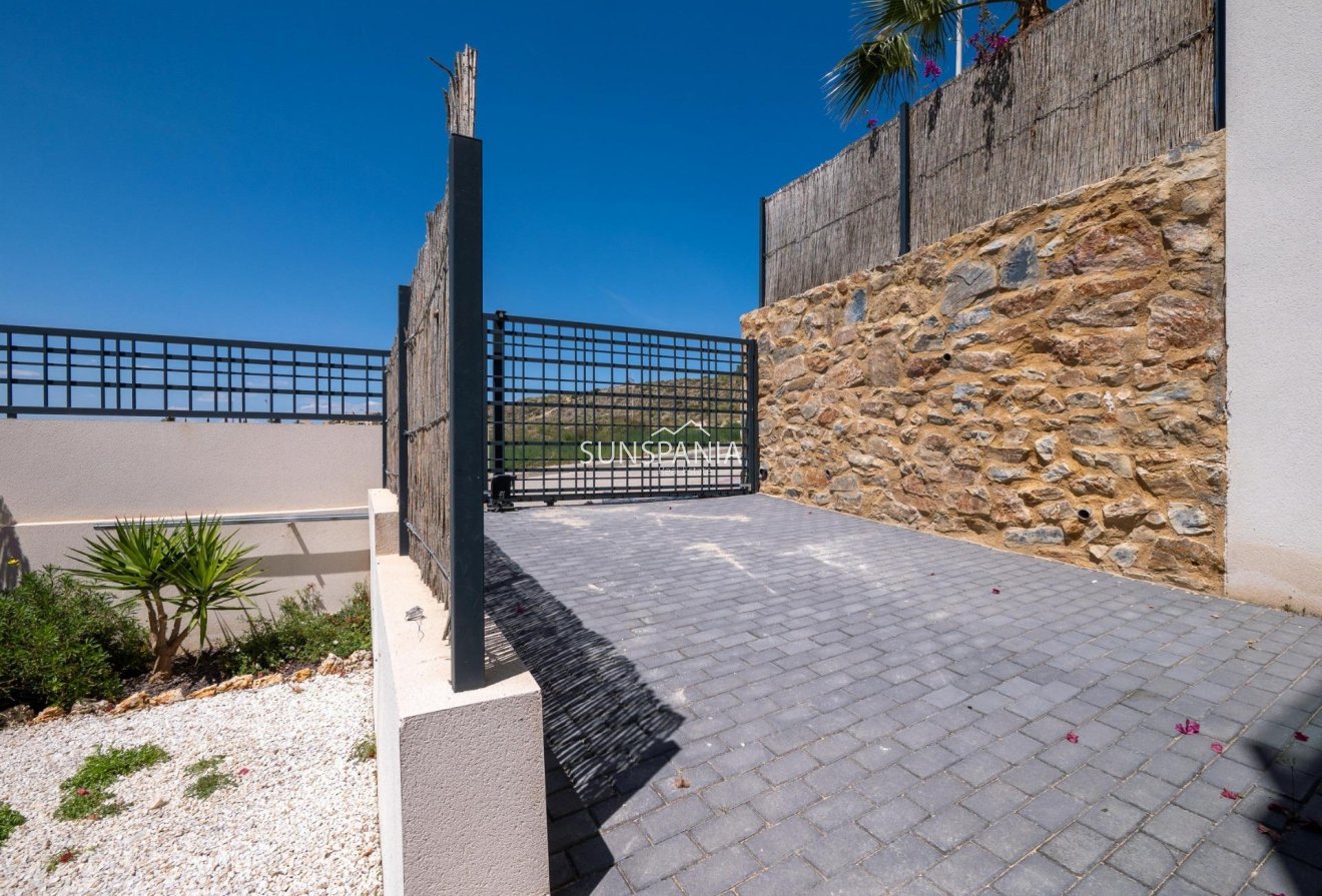 Obra nueva - Chalet -
Algorfa - La Finca Golf