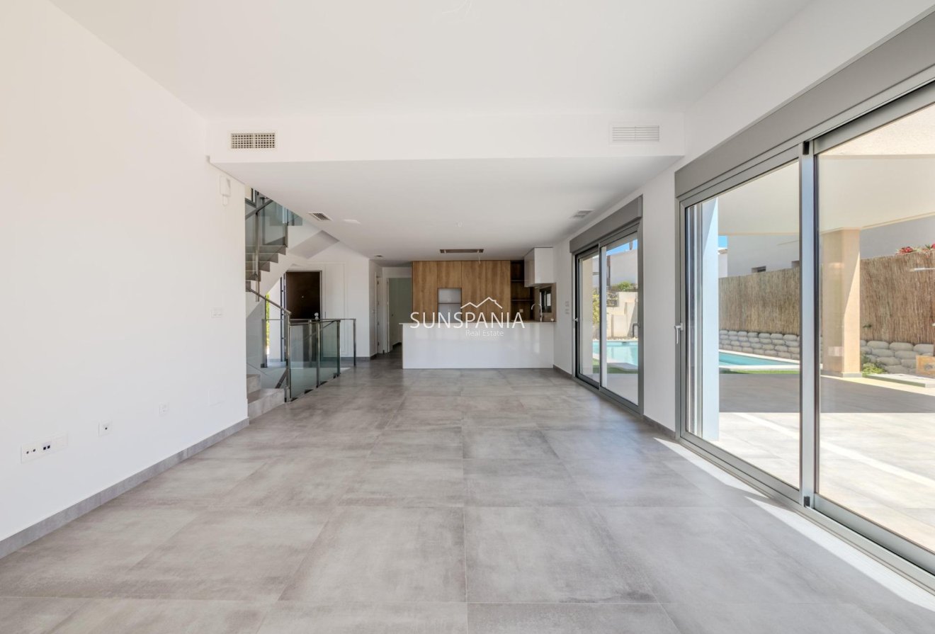 Obra nueva - Chalet -
Algorfa - La Finca Golf