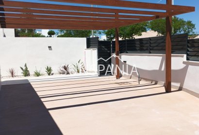 Obra nueva - Chalet -
Pilar de la Horadada - Roda Golf
