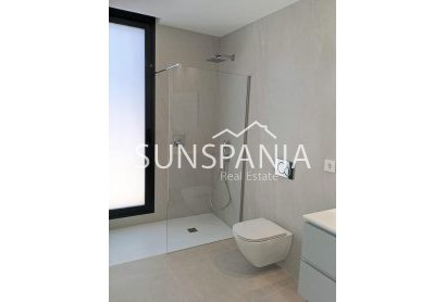 Obra nueva - Chalet -
Pilar de la Horadada - Roda Golf