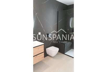 Obra nueva - Chalet -
Pilar de la Horadada - Roda Golf