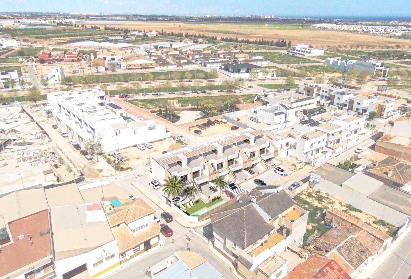 Obra nueva - Piso -
Pilar de la Horadada - pueblo