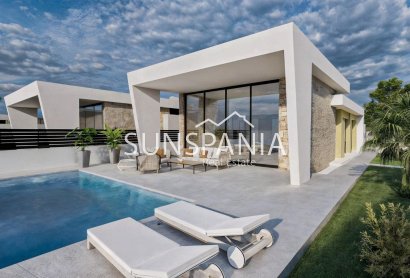Obra nueva - Chalet -
Torrevieja - Los Balcones